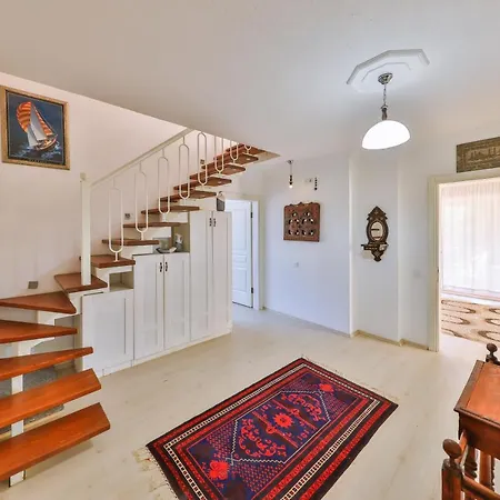 Candan Vila Kaş