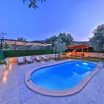 Candan Villa
